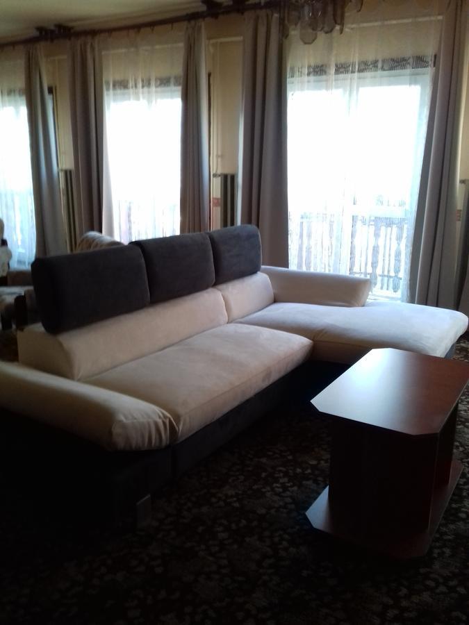 Fonix Panzio Hotel Papa Luaran gambar